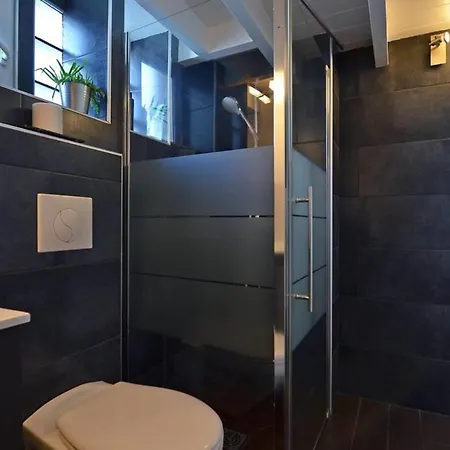 Argia Cozy & Modern With 2 Bedrooms - Balcony - City Center Appartamento